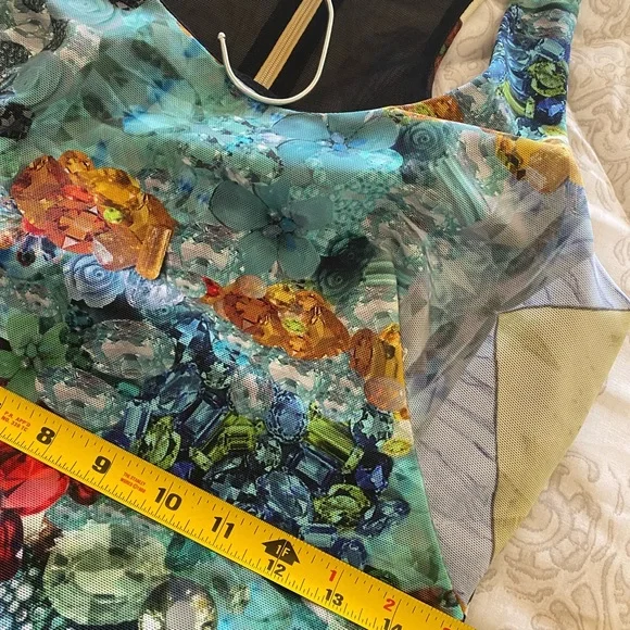 Nicole Miller Sleeveless Dress - Picture 6 of 12